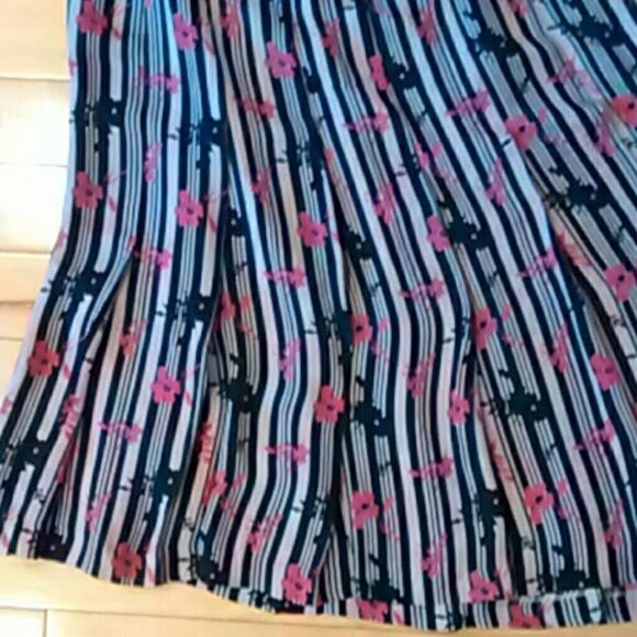 Alfani 100% Silk Skirt - Picture 3 of 4